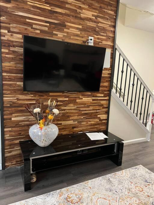 فيلا New Modern House?A Mins To Hwy I-85, 316 لورينسيفيل المظهر الخارجي الصورة