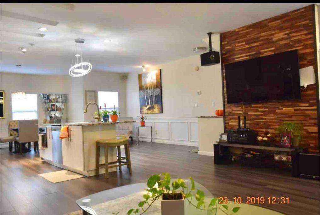 فيلا New Modern House?A Mins To Hwy I-85, 316 لورينسيفيل المظهر الخارجي الصورة